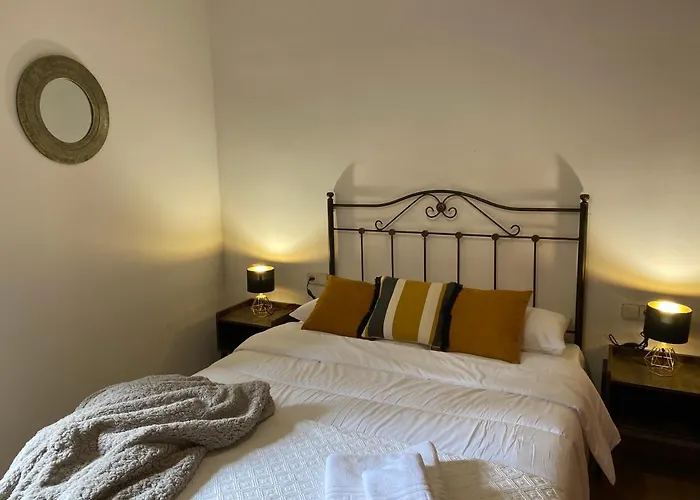 Plaza Mayor Con 2 Balcones A La Misma Plaza Mayor